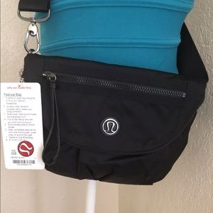 NWT Lululemon Festival Bag Black